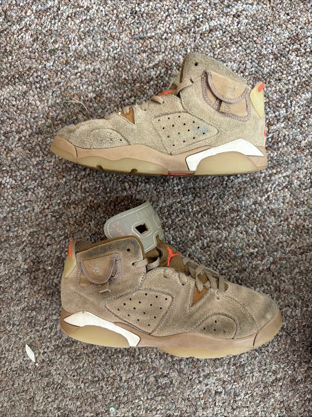 Size 3 (PS) - Jordan 6 Retro x Travis Scott Mid British Khaki BB